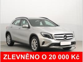 Mercedes-Benz GLA 200 CDI, KOUPENO V R