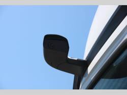 Mercedes Benz Actros 1845 2000 Km Zkusenosti S Kamerami Misto Zrcatek