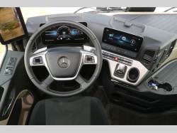 Mercedes Benz Actros 1845 2000 Km Zkusenosti S Kamerami Misto Zrcatek