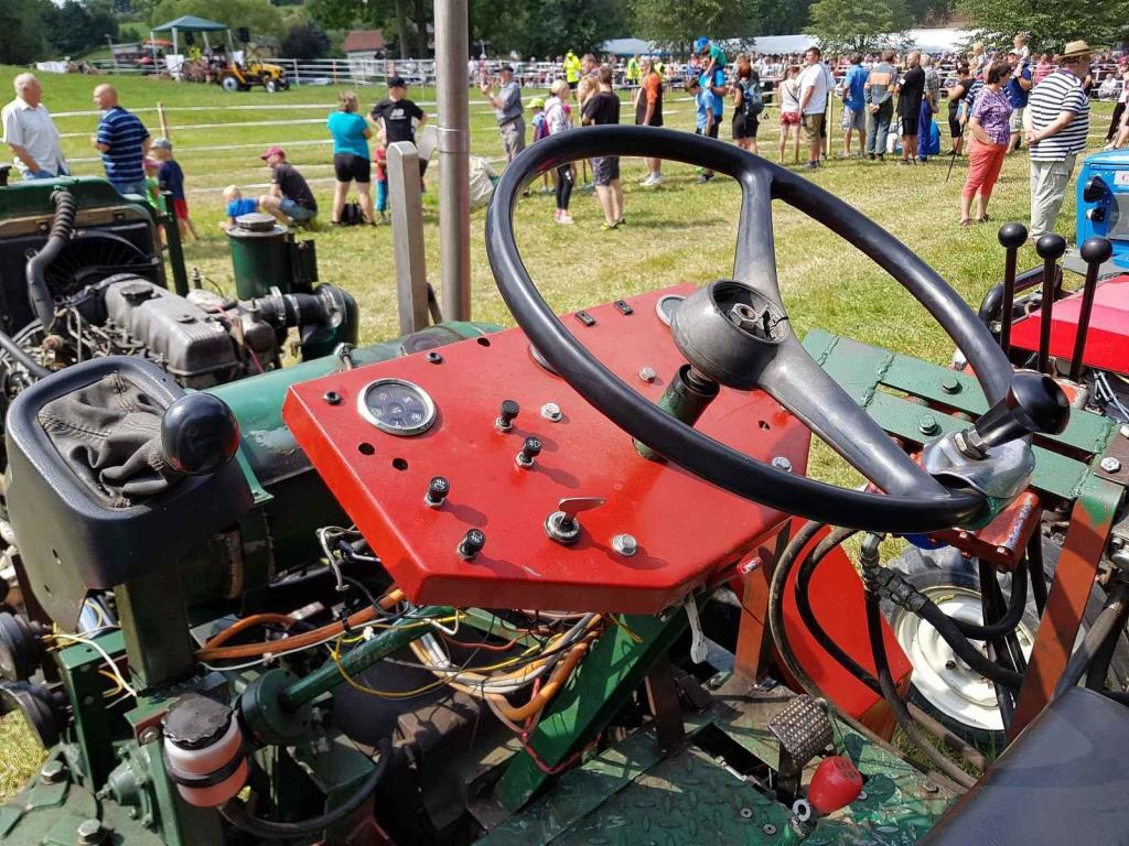 Základem byla Tatra 805