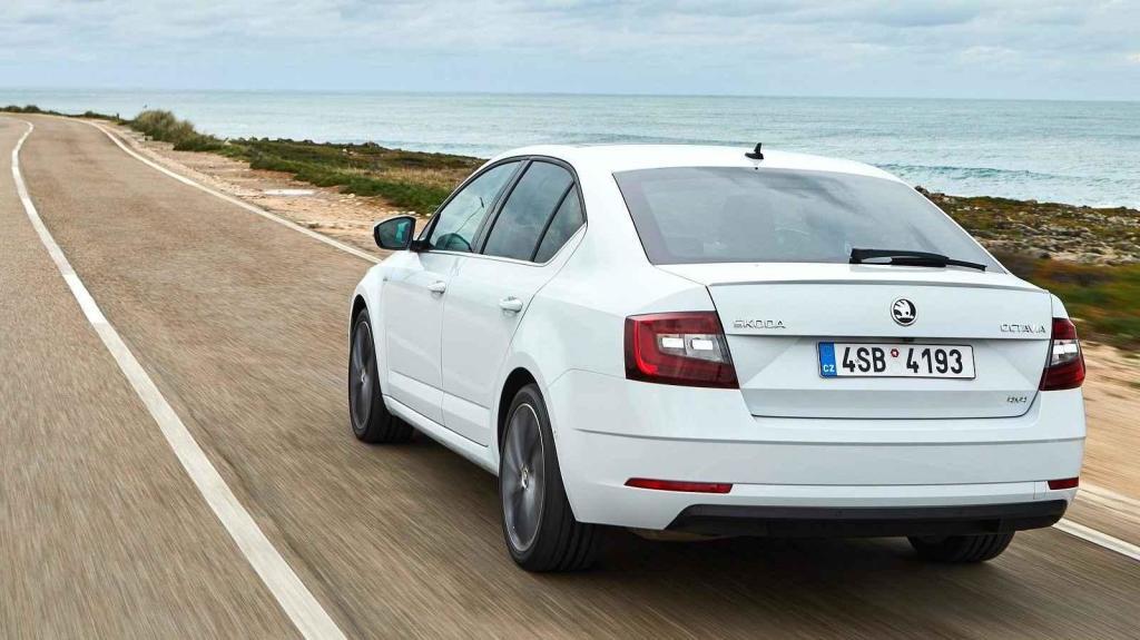 Velký meziroční propad zaznamenala Škoda Octavia. Prodeje klesly o skoro tři tisíce kusů.