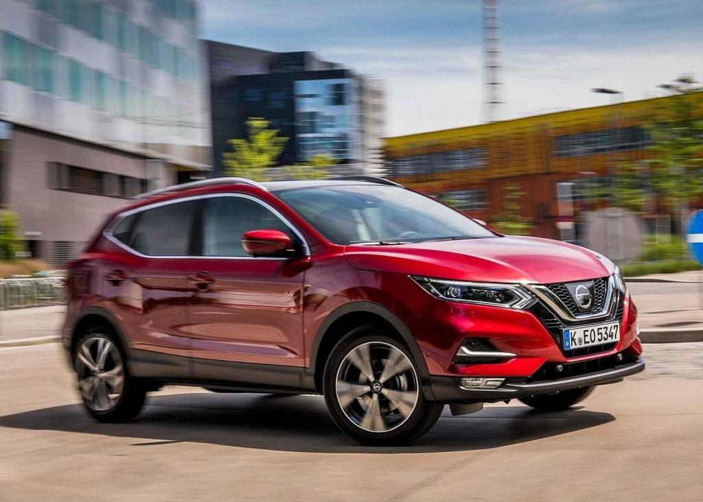 Nissan Qashqai (propad o 1224 kusů) Z 2167 na 943.