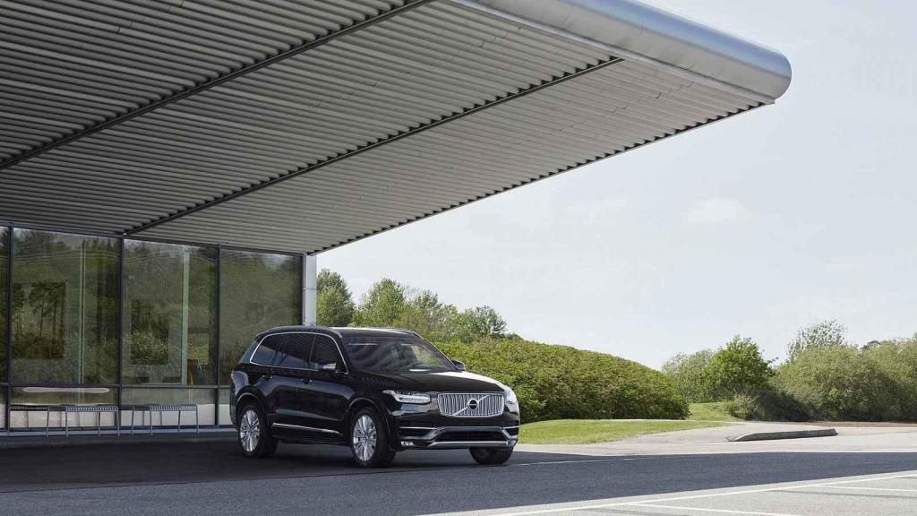 Volvo XC90 Armored