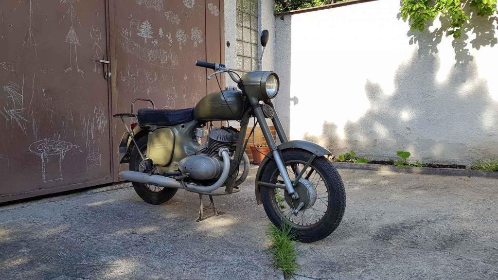 Vojenská Jawa 350
