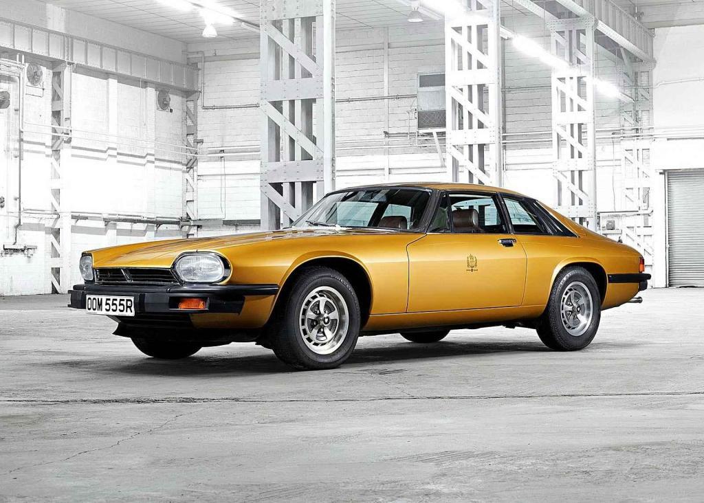 Jaguar XJ-S