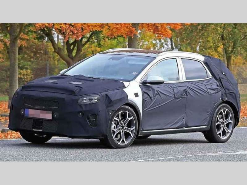 Zamaskovaná Kia XCeed (2020)