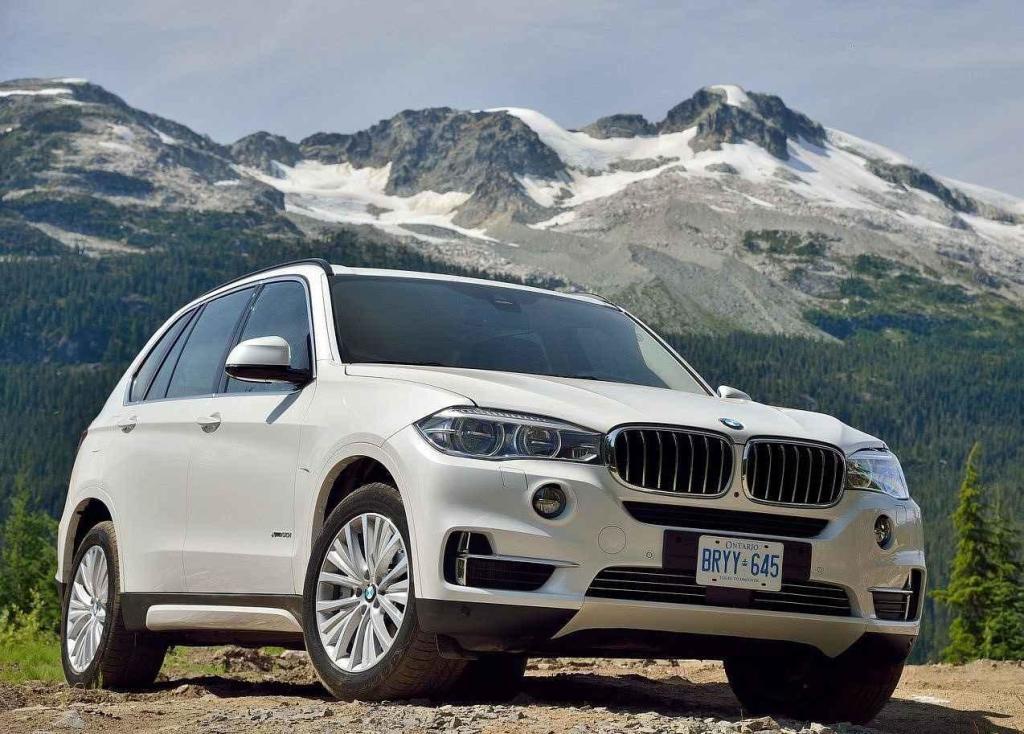 Složité lichoběžníkové nápravy vpředu a pětiprvek vzadu jsou častým důvodem odstávky BMW X5, které se s indexem 184 umístilo 12. Zazlobit umí také elektrika a 8stupňová převodovka Steptronic. Opět jde auta s nájezdem okolo 100 tisíc km a šesti let věku.