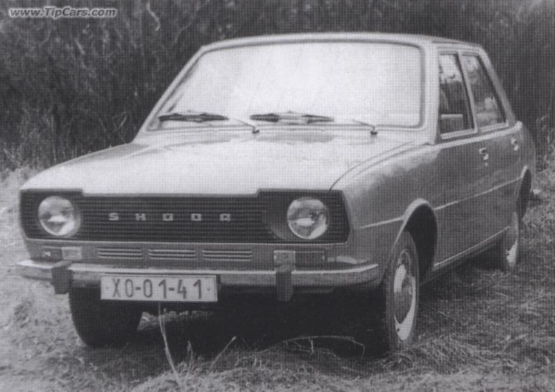  Prototyp Škoda 727 (r.1971), první krok k typové řadě 742