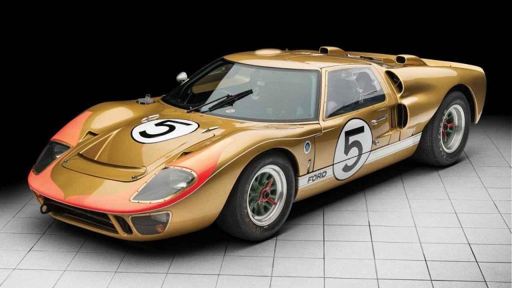 Ford GT40 Mk II.