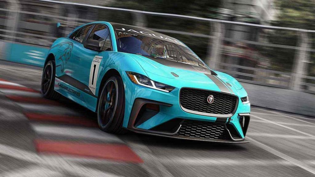 Závodní Jaguar I-Pace pro šampionát eTrophy.