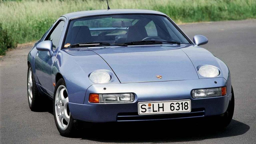 Porsche 928 GTS.