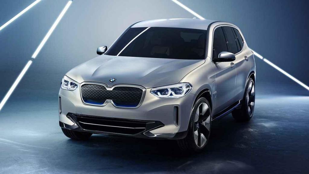 Koncept BMW iX3.