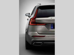 Volvo V60.