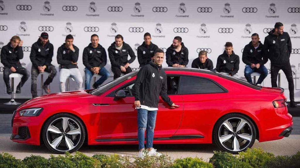 Audi předalo nové vozy fotbalistům Realu Madrid.