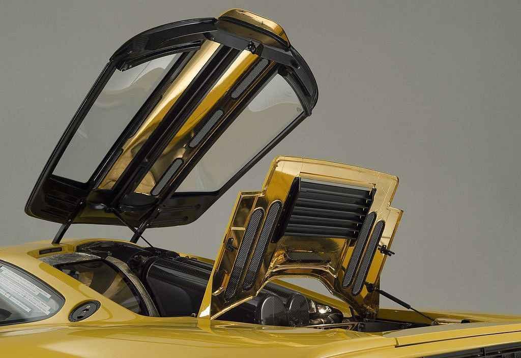 McLaren F1.