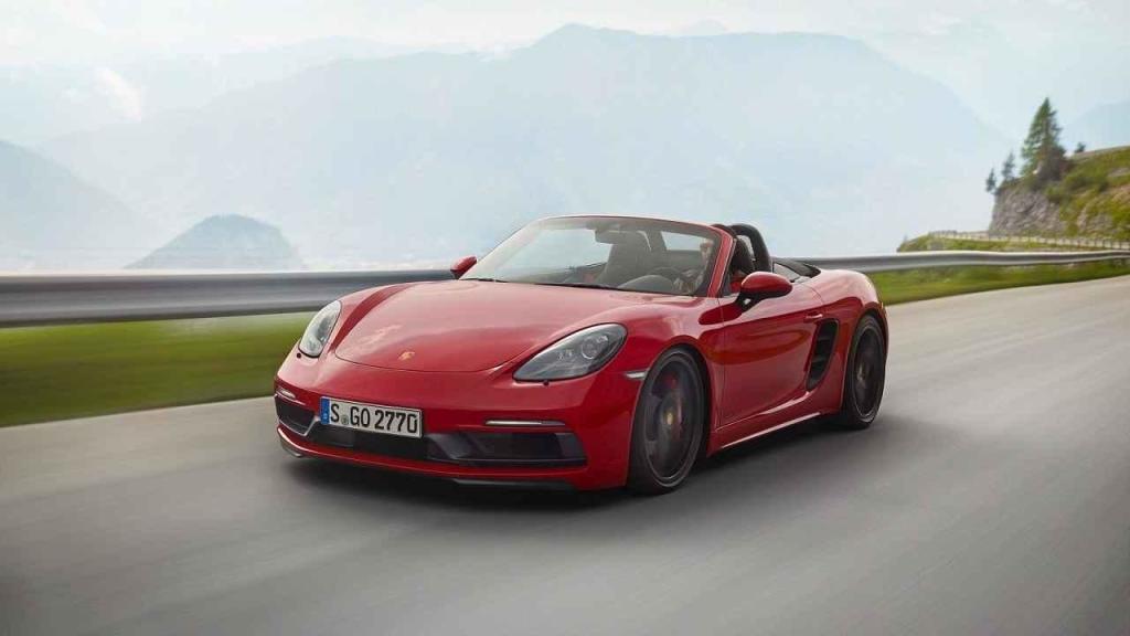 Porsche 718 Boxster GTS.