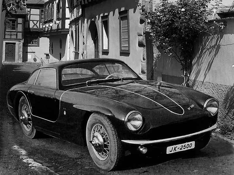 Tatra JK 2500.