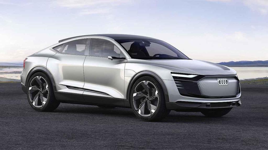 Koncept Audi e-tron Sportback.