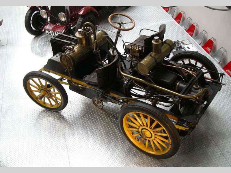 NW 12 HP Rennzweier.
