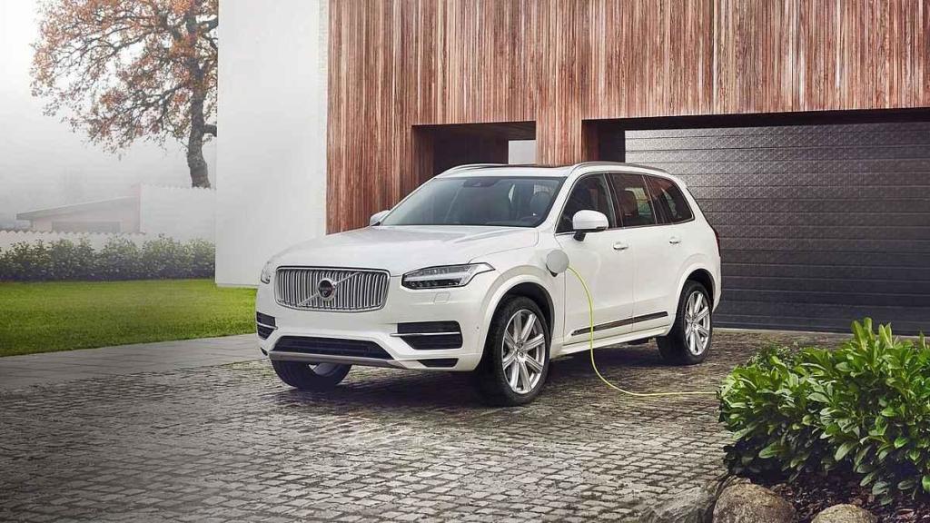 Volvo XC90.