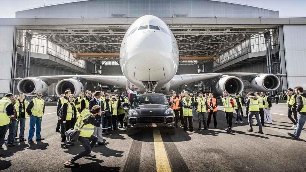 Porsche Cayenne S Diesel je nyní zapsáno do Guinnessovy knihy rekordů jako vozidlo s nejlepší tažnou kapacitou.