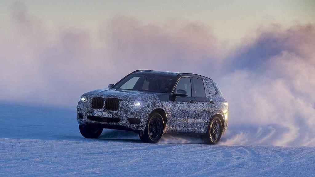 BMW X3.