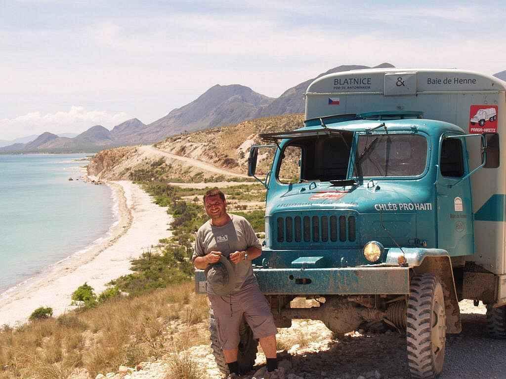 S legendárním náklaďákem V3S na haiti
