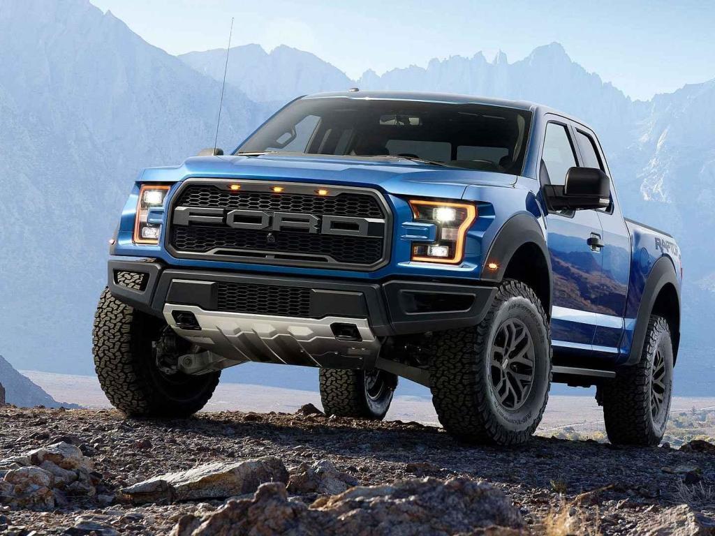 Ford F-150 Raptor.