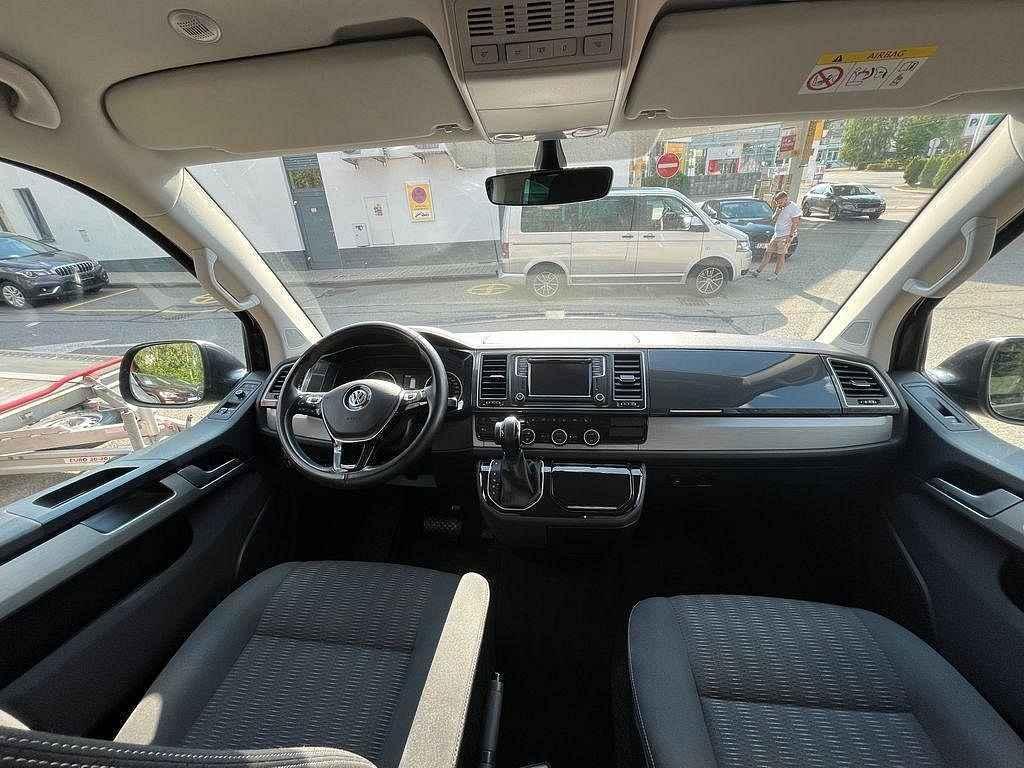 Volkswagen Multivan 2.0TDi Comfortline.