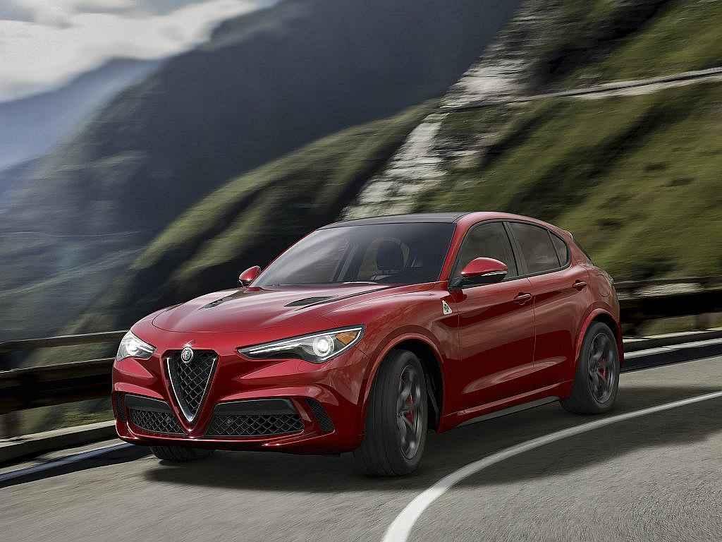 Alfa Romeo Stelvio Quadrifoglio.