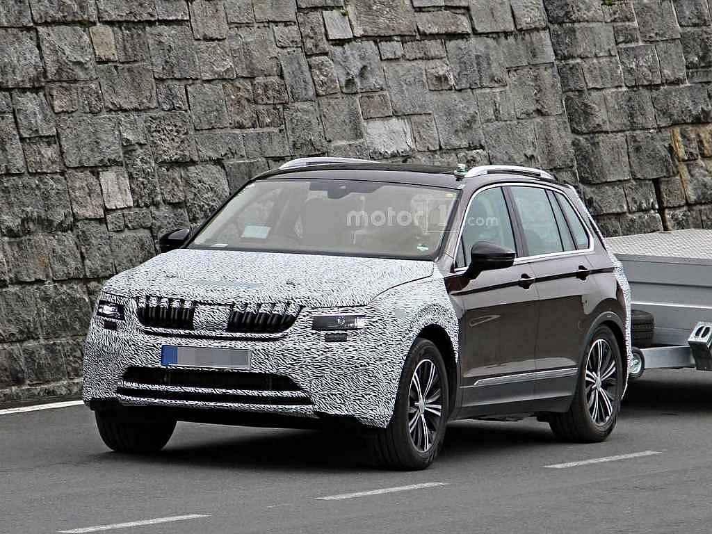 Volkswagen Tiguan se škodováckou přídí.