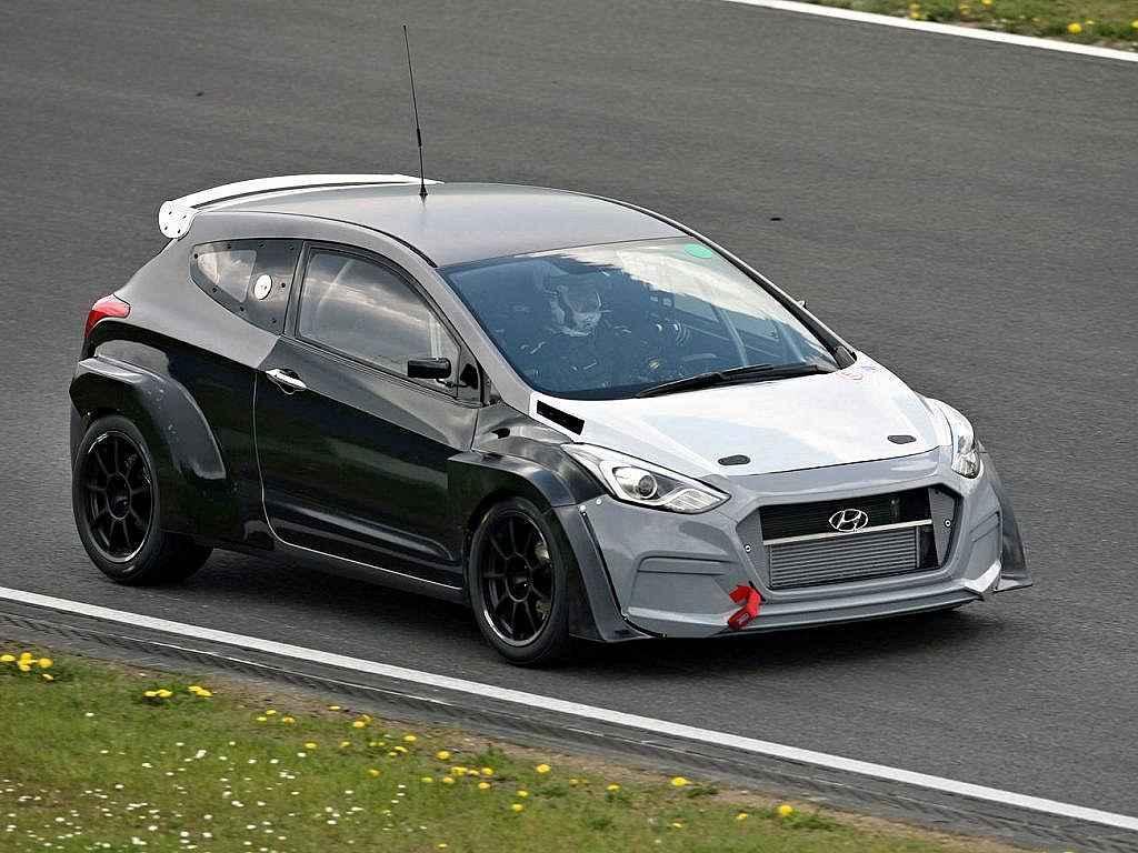 Vývojový prototyp ostré verze modelu Hyundai i30.