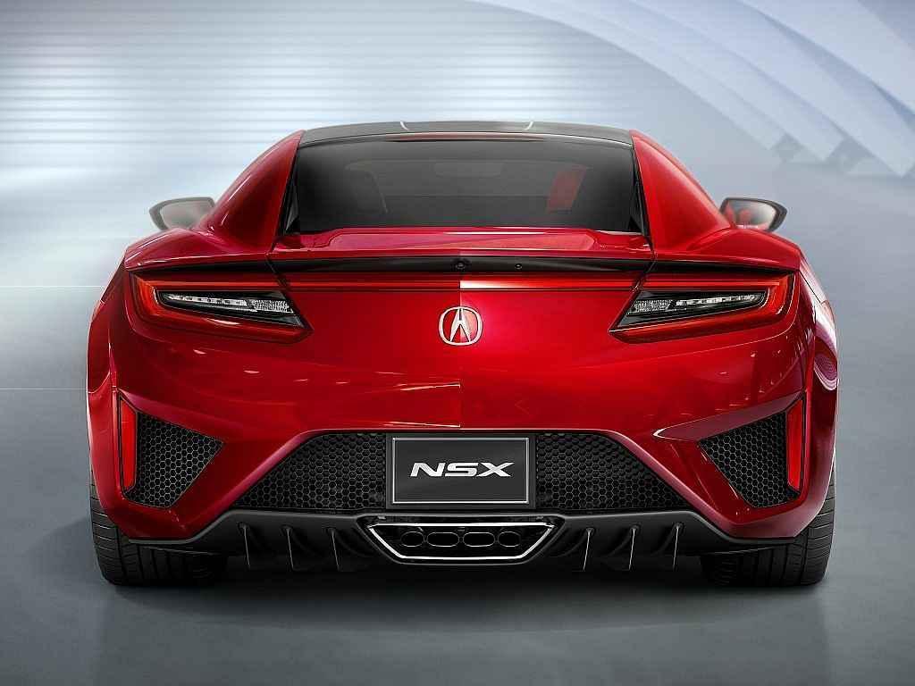 Honda ukázala produkční NSX. Má čtyři motory, dvě turba a výkon přes ...