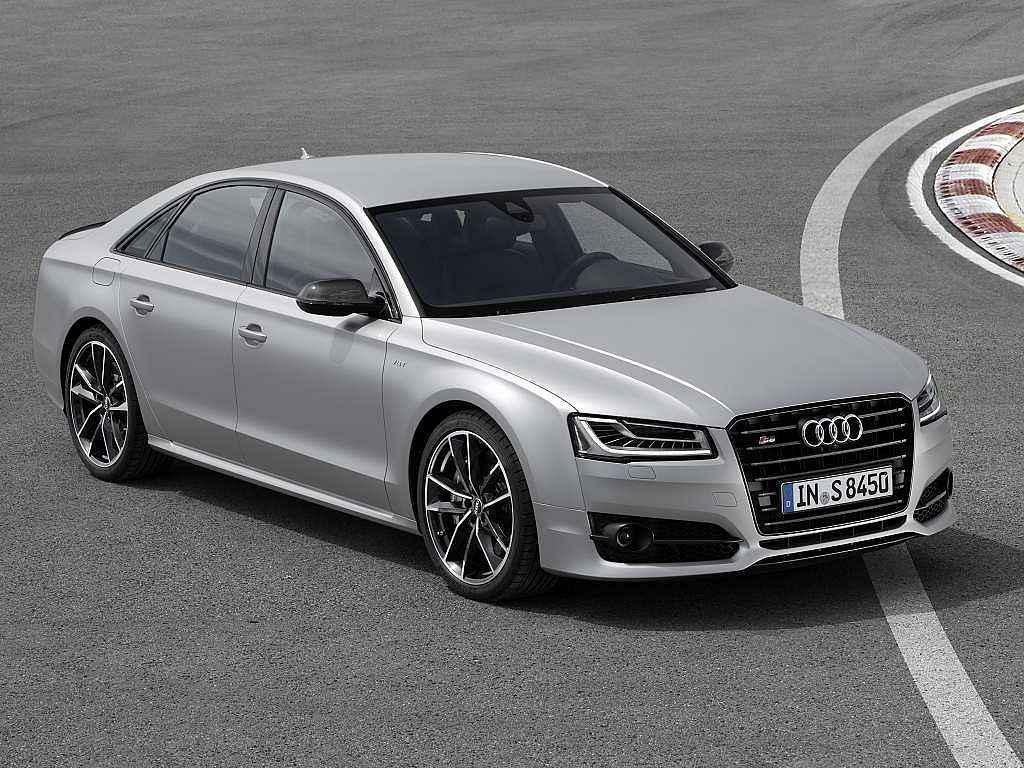 Audi S8 plus.