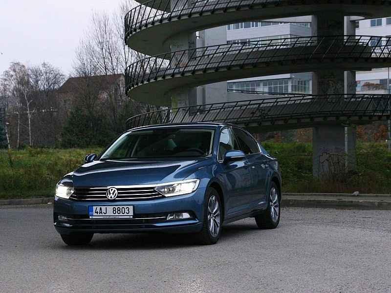 Volkswagen Passat.