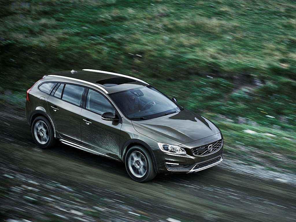 Volvo V60 Cross Country.