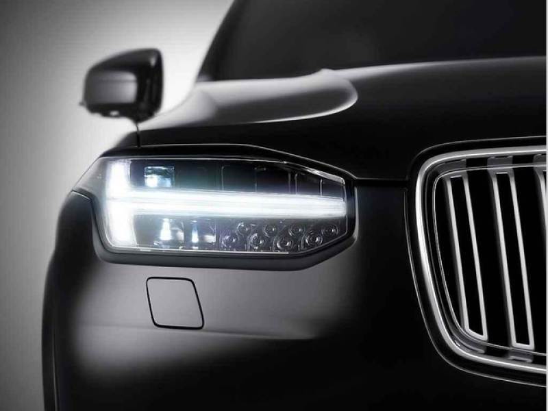 Volvo XC90.