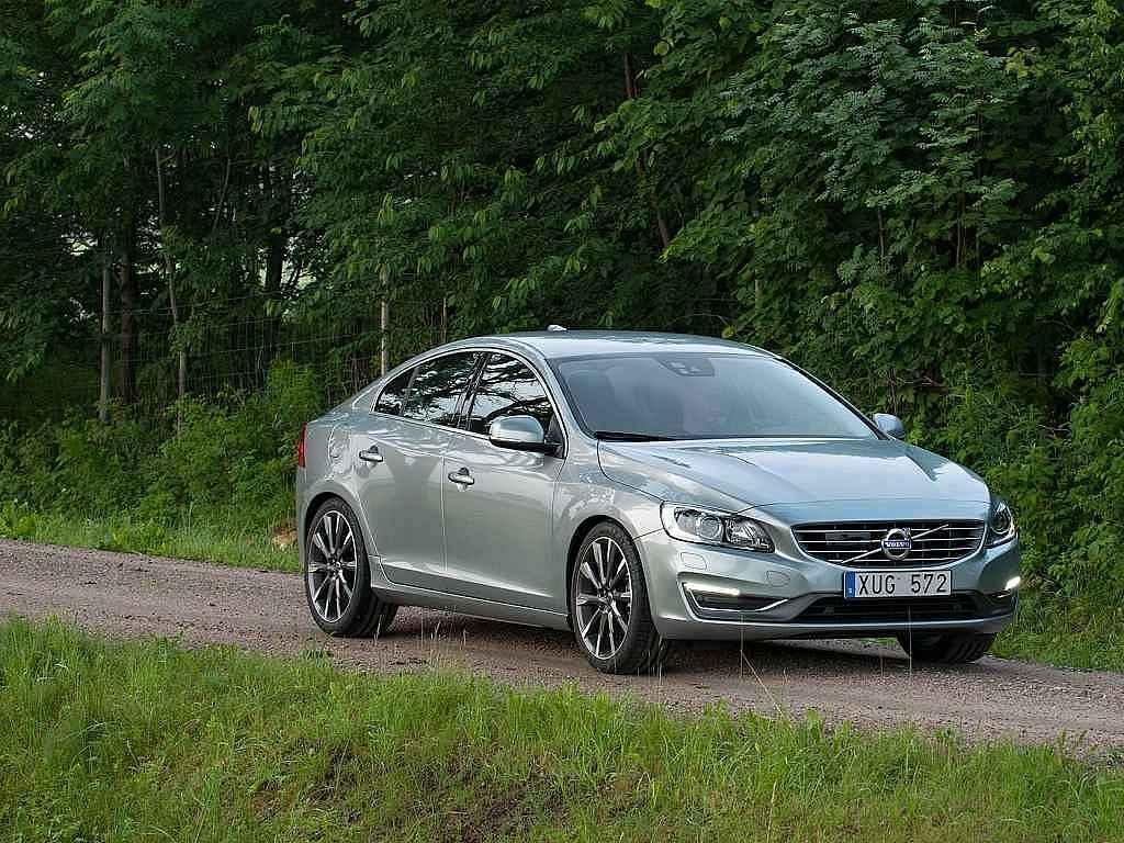 Volvo S60.