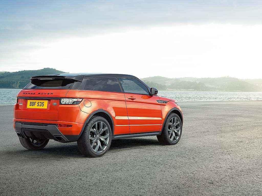 Range Rover Evoque ve verzi Autobiography Dynamic.