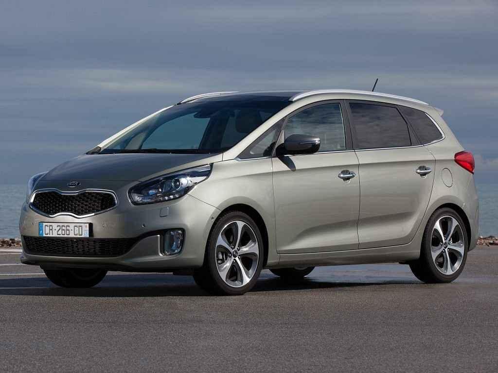 Kia Carens.