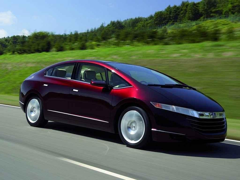 Honda FCX Clarity jezdí na vodík.