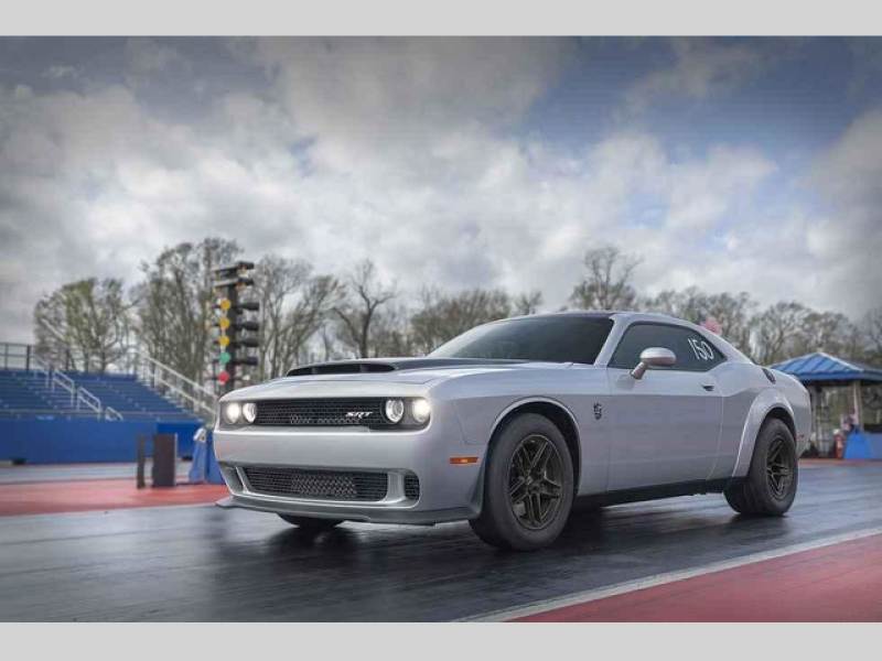 Dodge Challenger SRT Demon 170 je určený vlastně jen pro jízdu rovně