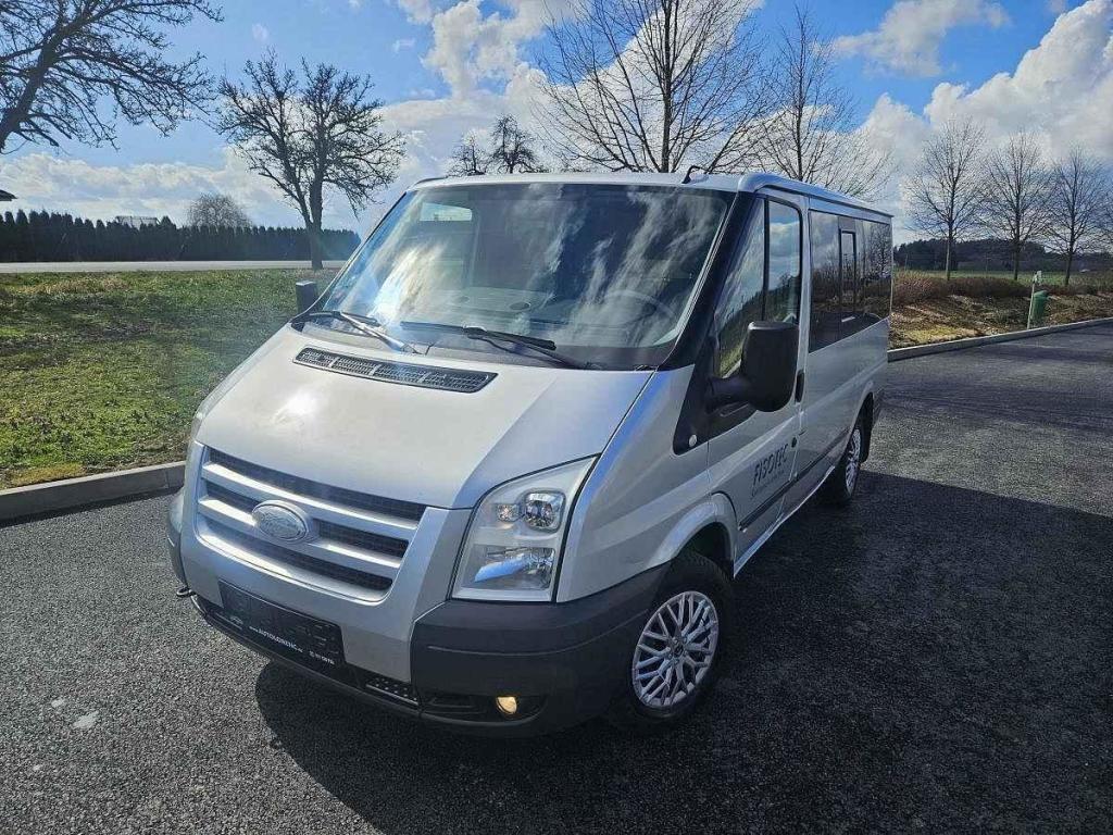 Ford Transit 2.2 TDCI s obytnou vestavbou