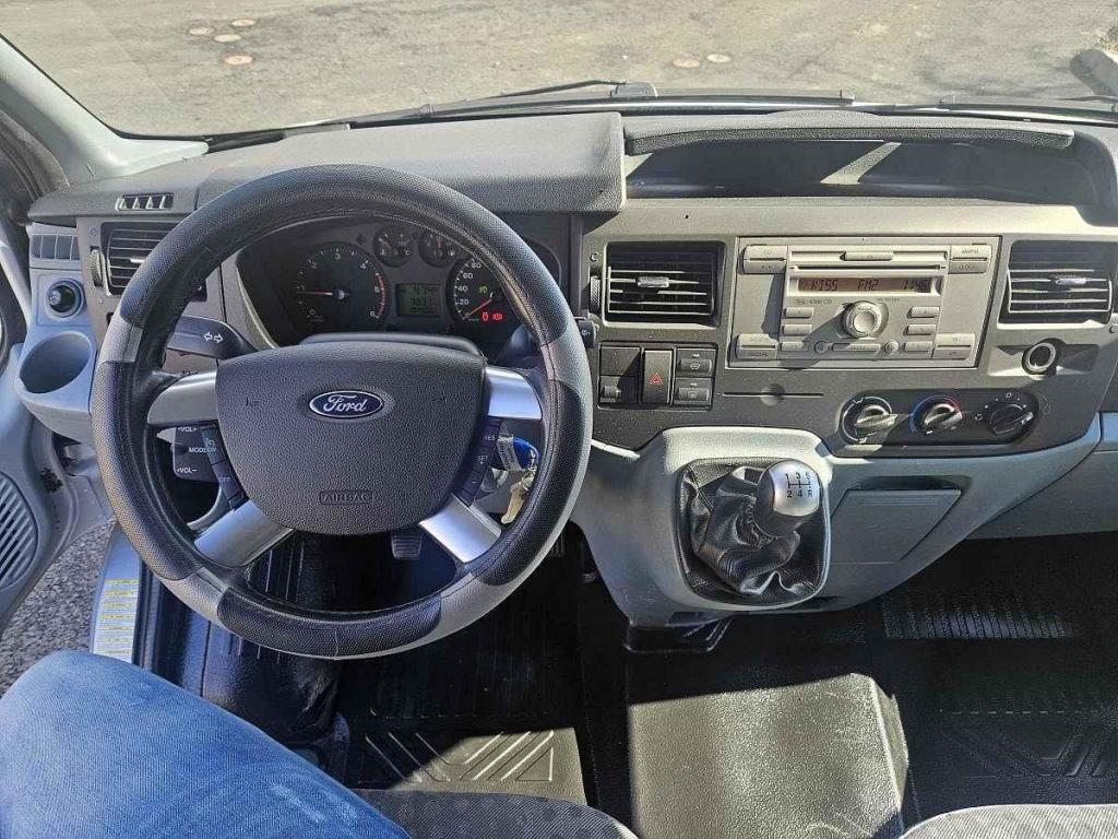 Ford Transit 2.2 TDCI s obytnou vestavbou