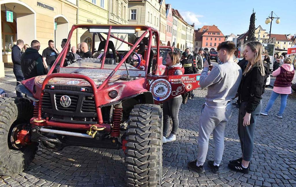 Terénní pneumatiky vám pomohou při jízdě na nezpevněném povrchu a v extrémních podmínkách