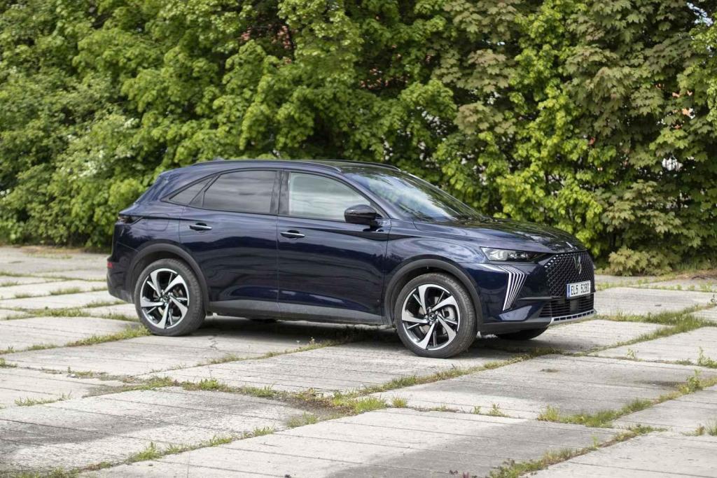 Silueta i proporce patří klasickému SUV.