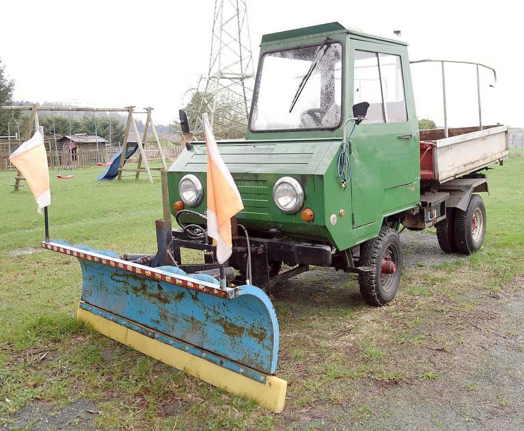 Multicar M24 s jednomístnou kabinou.