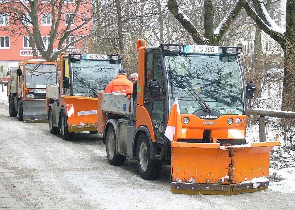 Multicar TREMO se zimní nástavbou.