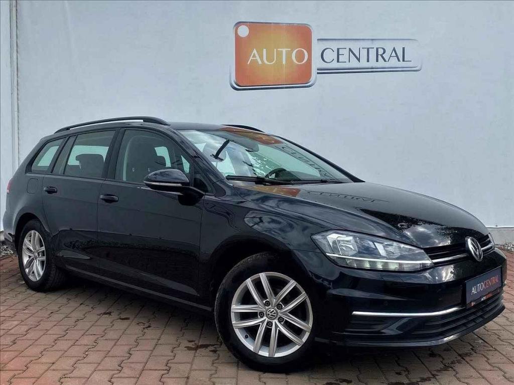 Volkswagen Golf 2,0 Variant.