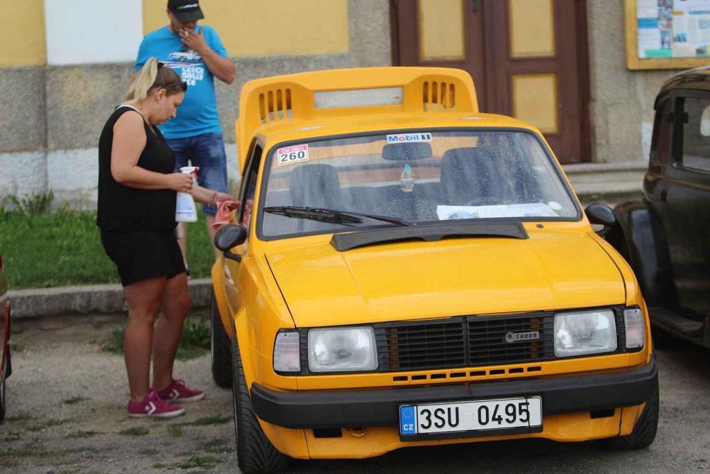 Setkání veteránů v Chlumu u Třeboně.